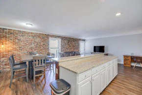 Eagle's Nest - Spacious Loft Downtown - Near GSU